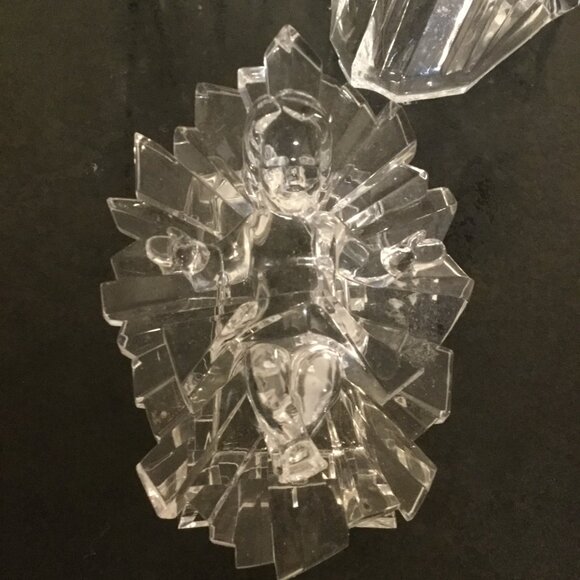 3 piece acrylic manger, Mary 10", Joseph 15" and baby Jesus excellent condition - Picture 2 of 7